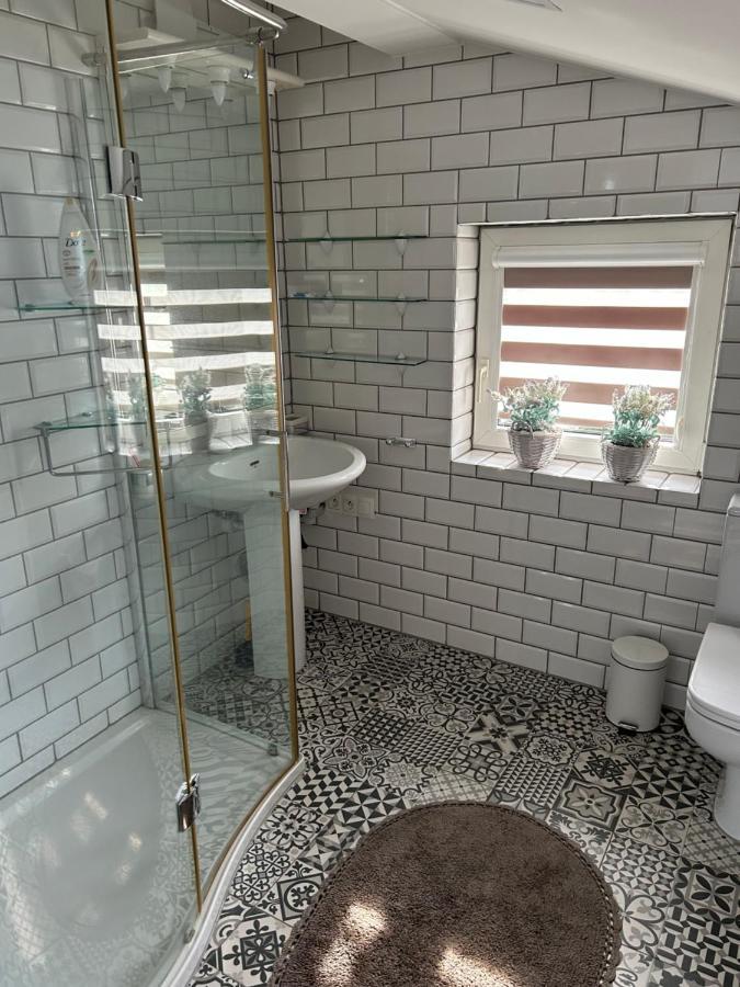 Yellow Villa 格但斯克 外观 照片